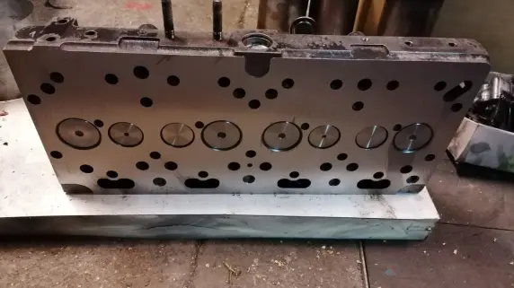 Opravy hláv a blokov motorov